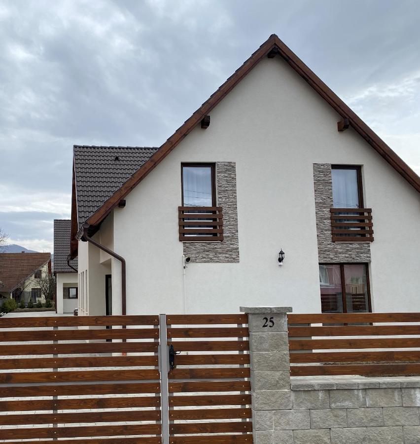 Fenyo Apartman House I Odorheiu Secuiesc Esterno foto